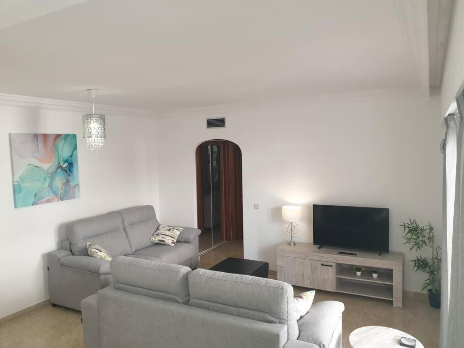 Estepona Port Beachside Apartment - Marina Bay Εξωτερικό φωτογραφία